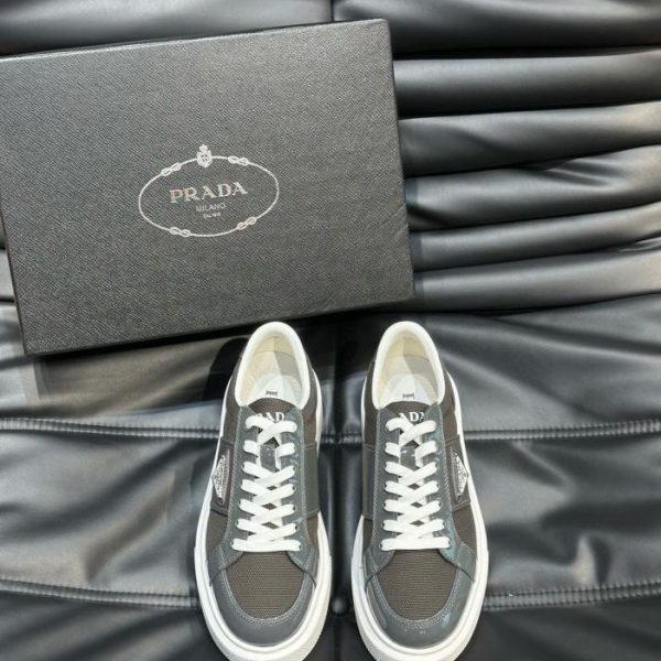 repliche,replica,perfette,siti di,affidabili,migliori siti,dove comprare,1:1,scarpe da ginnastica Scarpe da ginnastica in pelle Prada
