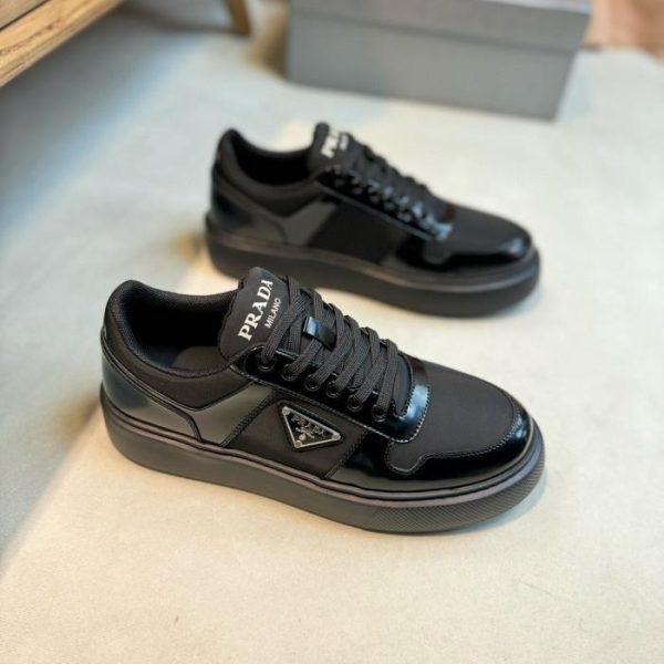 repliche,replica,perfette,siti di,affidabili,migliori siti,dove comprare,1:1,scarpe da ginnastica Sneakers basse da uomo Prad con plateau