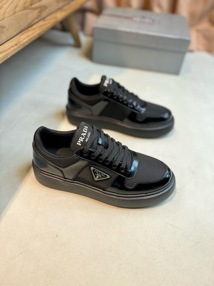 repliche,replica,perfette,siti di,affidabili,migliori siti,dove comprare,1:1,scarpe da ginnastica Sneakers basse da uomo Prad con plateau repliche,replica,perfette,siti di,affidabili,migliori siti,dove comprare,1:1,scarpe da ginnastica Sneakers basse da uomo Prad con plateau