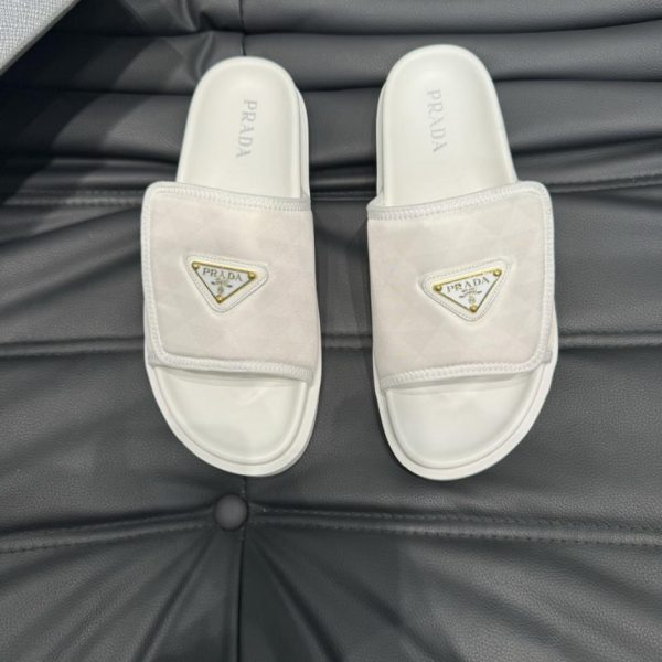 repliche,replica,perfette,siti di,affidabili,migliori siti,dove comprare,1:1,scarpe da ginnastica Pantofole di lusso Prada