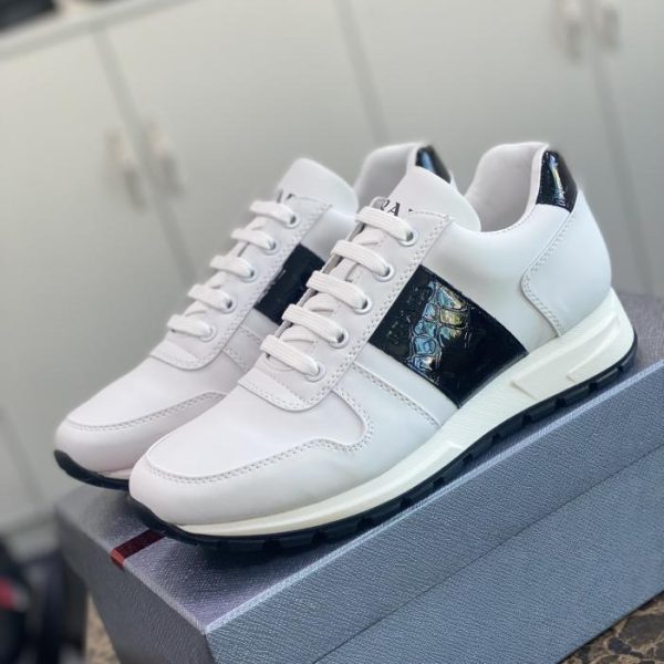 repliche,replica,perfette,siti di,affidabili,migliori siti,dove comprare,1:1,scarpe da ginnastica Prada ha importato la versione personalizzata