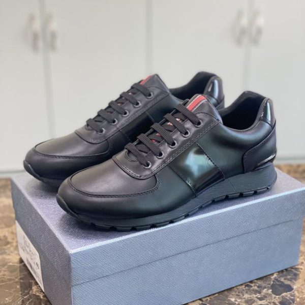 repliche,replica,perfette,siti di,affidabili,migliori siti,dove comprare,1:1,scarpe da ginnastica Prada ha importato la versione personalizzata