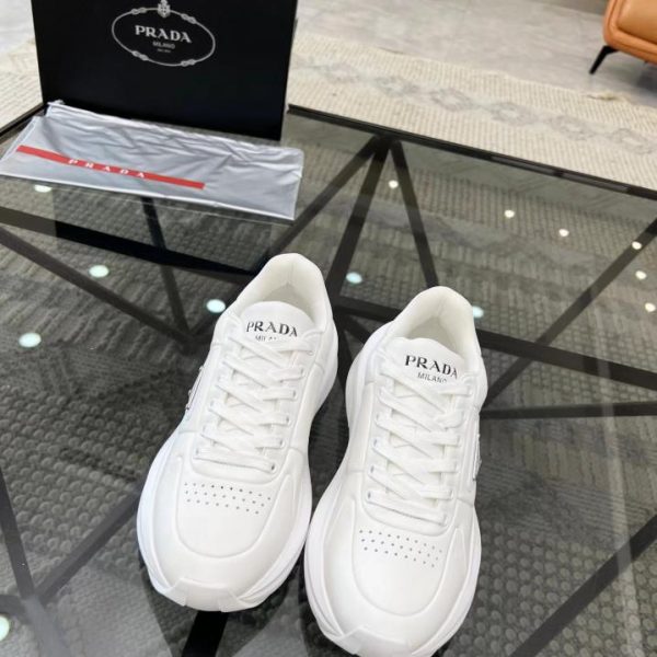 repliche,replica,perfette,siti di,affidabili,migliori siti,dove comprare,1:1,scarpe da ginnastica Scarpe da ginnastica da uomo in pelle Prada
