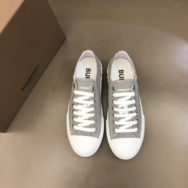 Classiche sneakers basse da uomo di Burberr