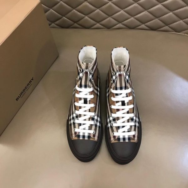 repliche,replica,perfette,siti di,affidabili,migliori siti,dove comprare,1:1,scarpe da ginnastica Classiche sneakers alte da uomo di Burberr