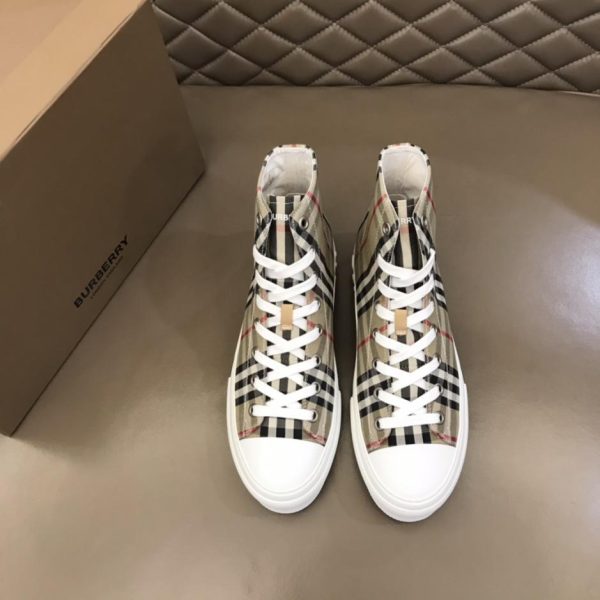 Classiche sneakers alte da uomo di Burberr