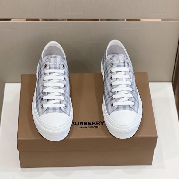 repliche,replica,perfette,siti di,affidabili,migliori siti,dove comprare,1:1,scarpe da ginnastica Scarpe da ginnastica Burberr con motivo vintage check