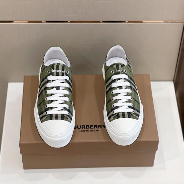 repliche,replica,perfette,siti di,affidabili,migliori siti,dove comprare,1:1,scarpe da ginnastica Scarpe da ginnastica Burberr con motivo vintage check