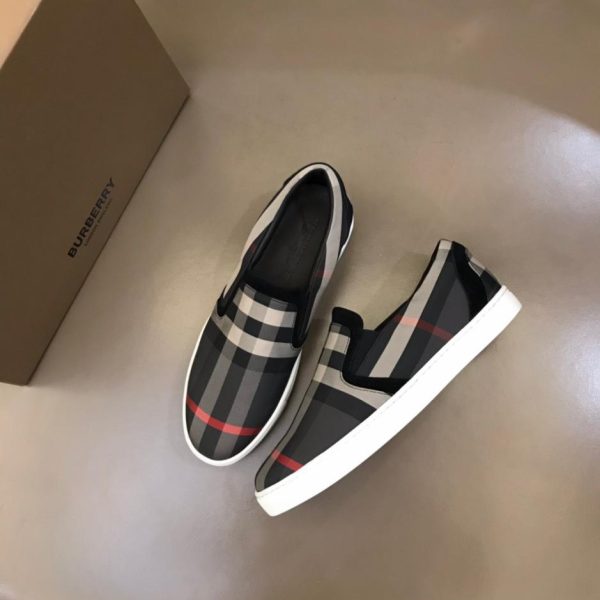 repliche,replica,perfette,siti di,affidabili,migliori siti,dove comprare,1:1,scarpe da ginnastica Classiche sneakers basse da uomo di Burberr