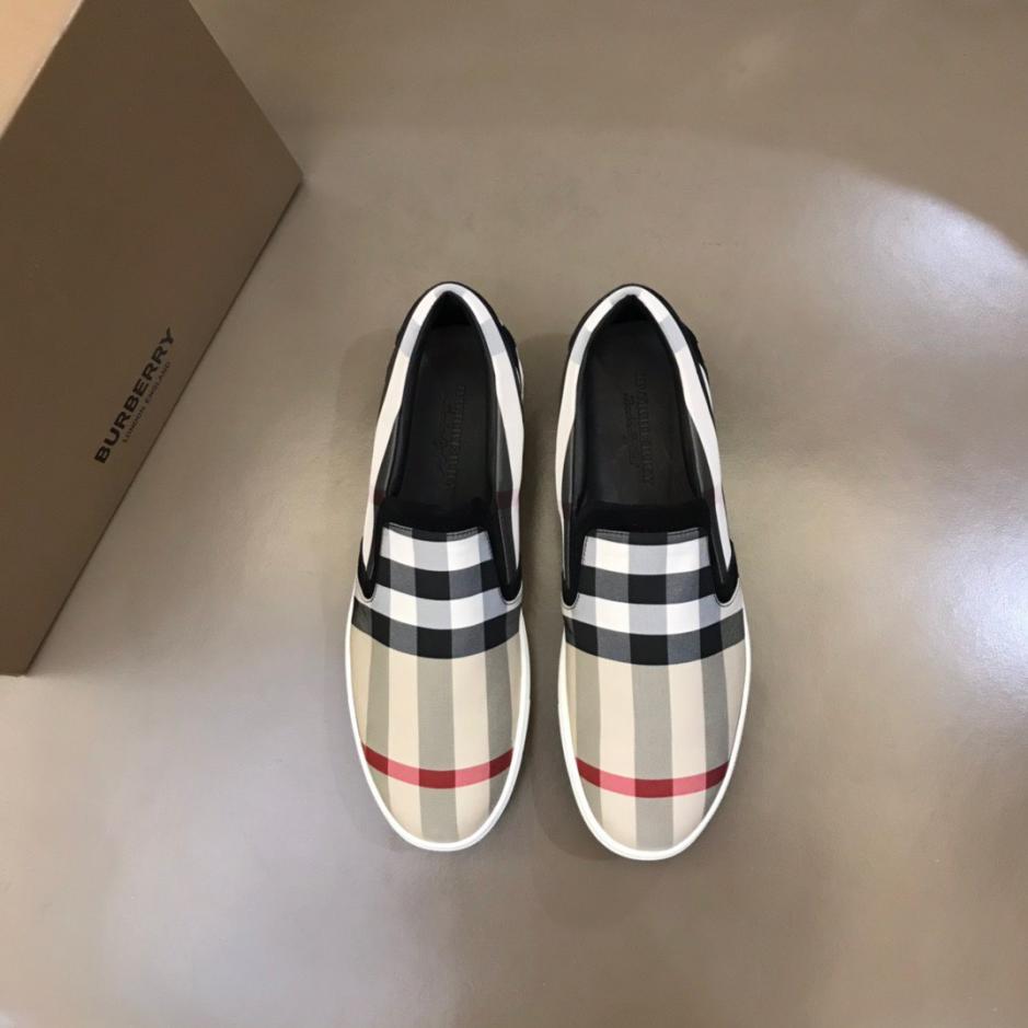 repliche,replica,perfette,siti di,affidabili,migliori siti,dove comprare,1:1,scarpe da ginnastica Classiche sneakers basse da uomo di Burberr repliche,replica,perfette,siti di,affidabili,migliori siti,dove comprare,1:1,scarpe da ginnastica Classiche sneakers basse da uomo di Burberr