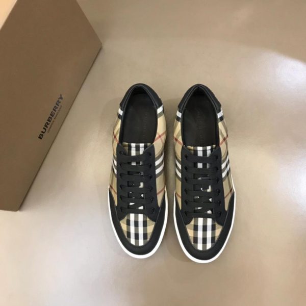 repliche,replica,perfette,siti di,affidabili,migliori siti,dove comprare,1:1,scarpe da ginnastica Classiche sneakers basse da uomo di Burberr