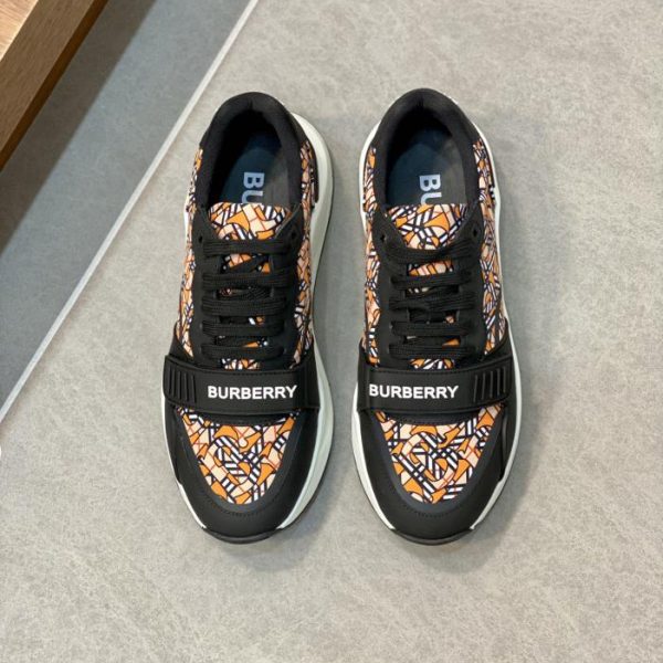 repliche,replica,perfette,siti di,affidabili,migliori siti,dove comprare,1:1,scarpe da ginnastica Scarpe da uomo alla moda Burberr