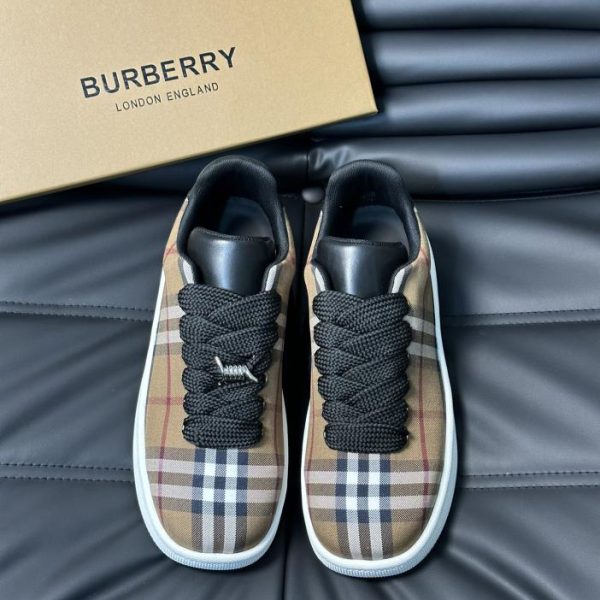 repliche,replica,perfette,siti di,affidabili,migliori siti,dove comprare,1:1,scarpe da ginnastica Classiche sneakers basse da uomo di Burberr
