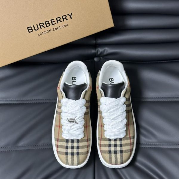 repliche,replica,perfette,siti di,affidabili,migliori siti,dove comprare,1:1,scarpe da ginnastica Classiche sneakers basse da uomo di Burberr