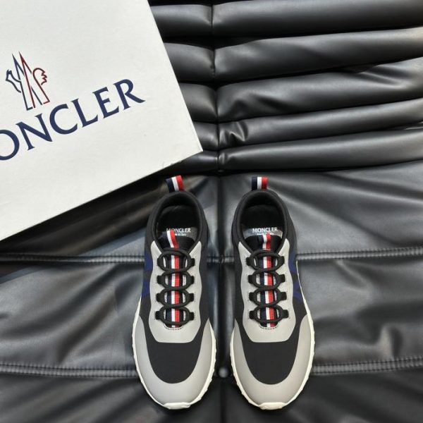 repliche,replica,perfette,siti di,affidabili,migliori siti,dove comprare,1:1,scarpe da ginnastica Le nuove sneakers basse da uomo di Moncler
