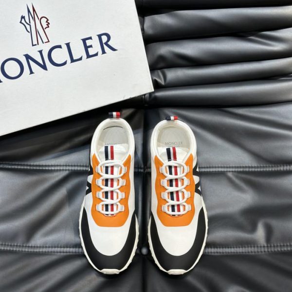 repliche,replica,perfette,siti di,affidabili,migliori siti,dove comprare,1:1,scarpe da ginnastica Le nuove sneakers basse da uomo di Moncler