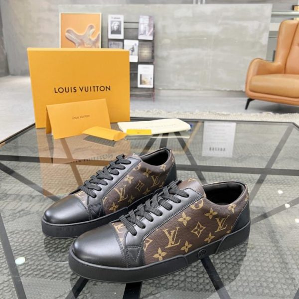 LOUIS VUITTON top nuove sneakers sportive