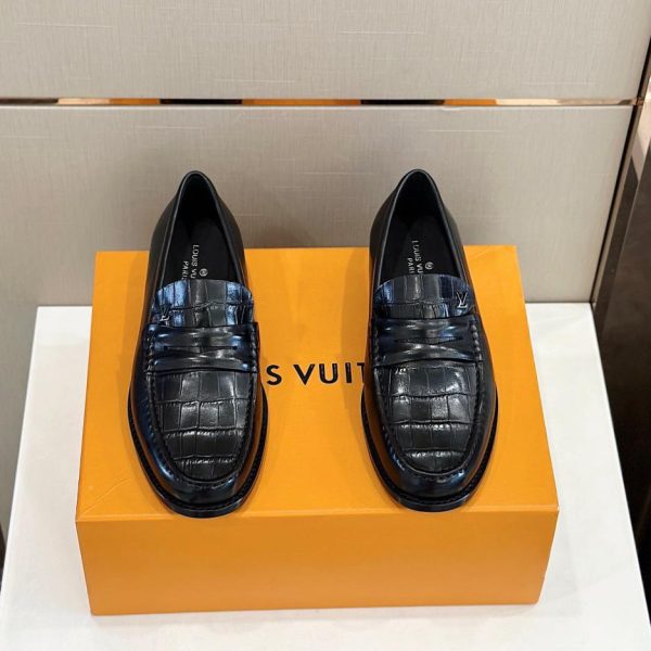 LOUIS VUITTON Mocassini Major realizzati a mano