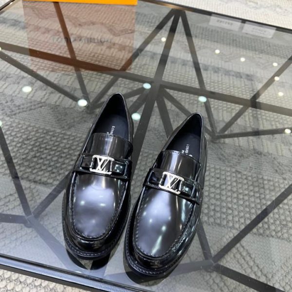 LOUIS VUITTON Mocassini Major realizzati a mano