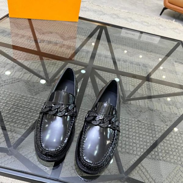 LOUIS VUITTON Mocassini Major realizzati a mano