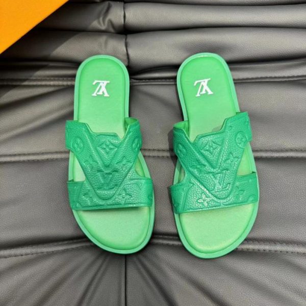 Pantofole primaverili ed estive LOUIS VUITTON contro sincronizzazione