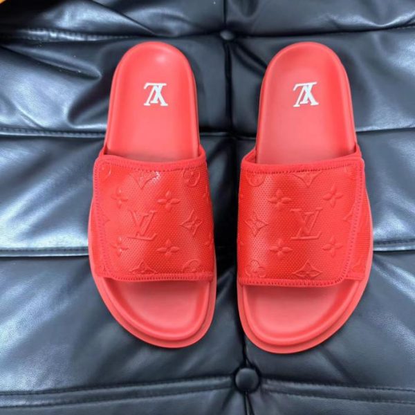Pantofole primaverili ed estive LOUIS VUITTON contro sincronizzazione
