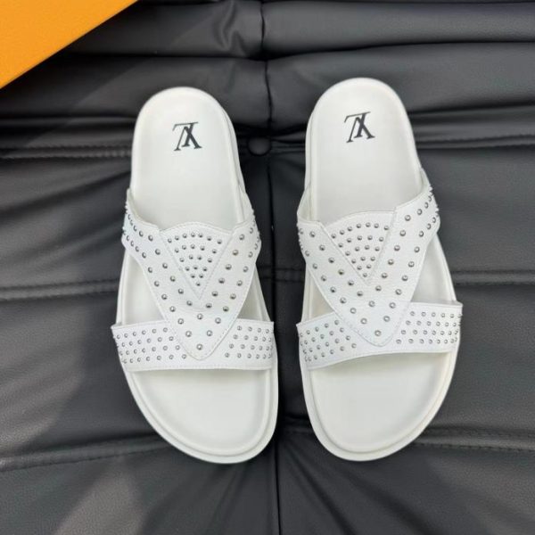 Pantofole primaverili ed estive LOUIS VUITTON contro sincronizzazione