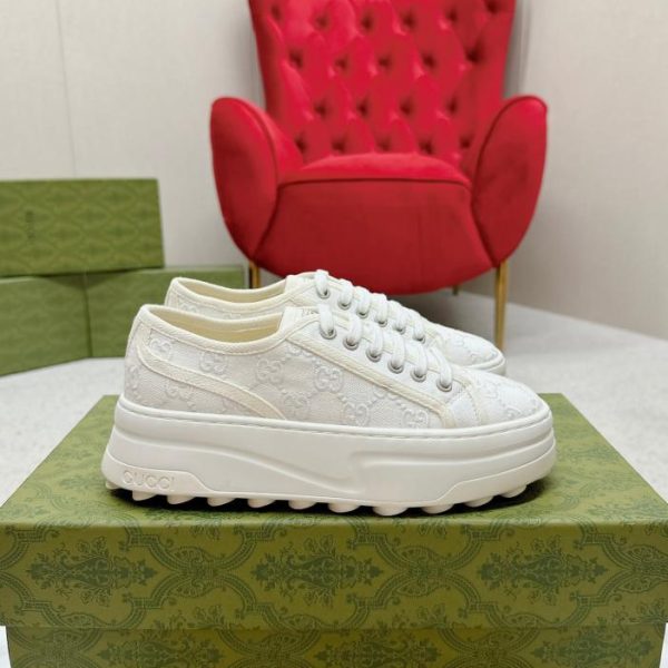Le ultime scarpe da ginnastica di Gucci
