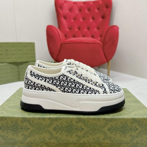 Le ultime scarpe da ginnastica di Gucci