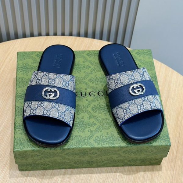 Gucci Lido Ciabatte Doppia G ad incastro da uomo