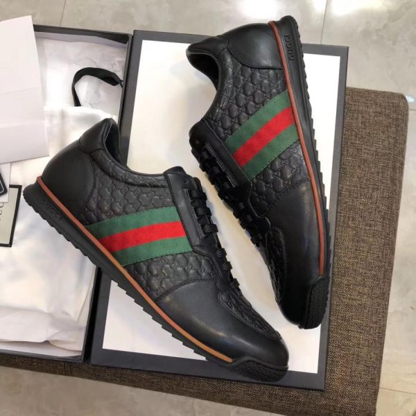 repliche,replica,perfette,siti di,affidabili,migliori siti,dove comprare,1:1,scarpe da ginnastica Le classiche scarpe casual Gucci contrastano con lo stesso stile