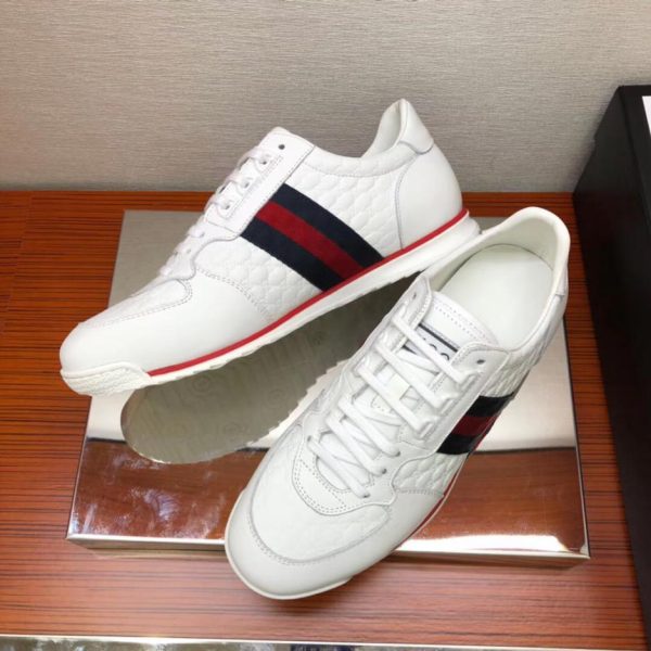 repliche,replica,perfette,siti di,affidabili,migliori siti,dove comprare,1:1,scarpe da ginnastica Le classiche scarpe casual Gucci contrastano con lo stesso stile