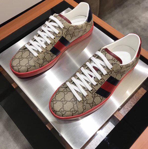repliche,replica,perfette,siti di,affidabili,migliori siti,dove comprare,1:1,scarpe da ginnastica Spedite le ultime scarpe GUCCI