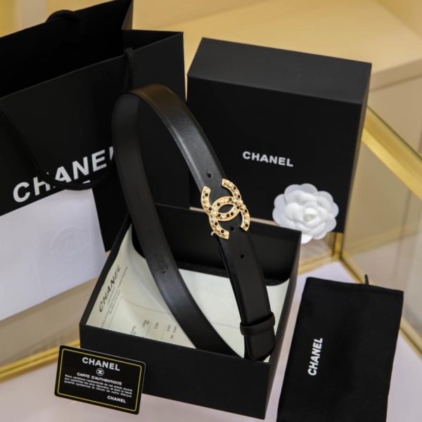 repliche,replica,perfette,siti di,affidabili,migliori siti,dove comprare,1:1,scarpe da ginnastica Chanel 24s cc 3,0 cm