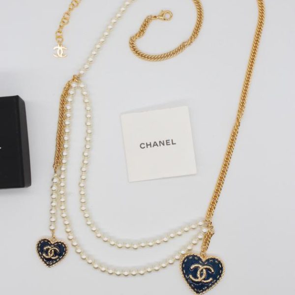 repliche,replica,perfette,siti di,affidabili,migliori siti,dove comprare,1:1,scarpe da ginnastica Chanel nuova catena in vita imitazione denim 24P