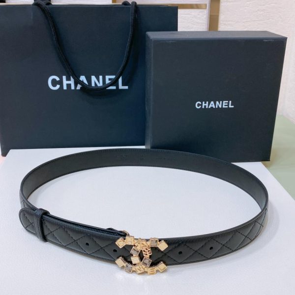 repliche,replica,perfette,siti di,affidabili,migliori siti,dove comprare,1:1,scarpe da ginnastica Chanel 24s cc 3,0 cm