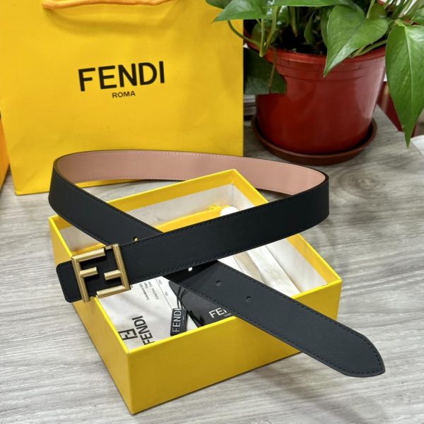 repliche,replica,perfette,siti di,affidabili,migliori siti,dove comprare,1:1,scarpe da ginnastica Cintura da donna FENDl larga 30 mm