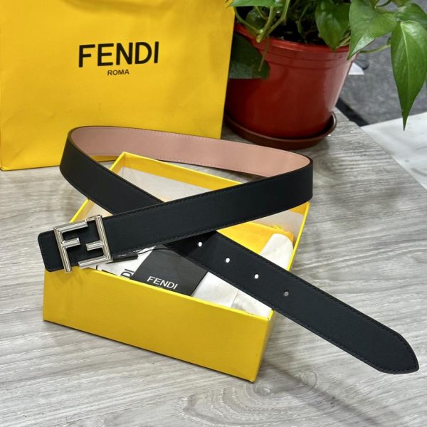 repliche,replica,perfette,siti di,affidabili,migliori siti,dove comprare,1:1,scarpe da ginnastica Cintura da donna FENDl larga 30 mm