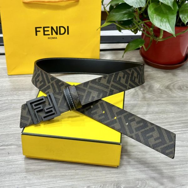 repliche,replica,perfette,siti di,affidabili,migliori siti,dove comprare,1:1,scarpe da ginnastica Cintura reversibile FENDI a doppio passante larga 4,0 cm