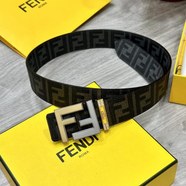 Cintura reversibile FENDI a doppio passante larga 4,0 cm