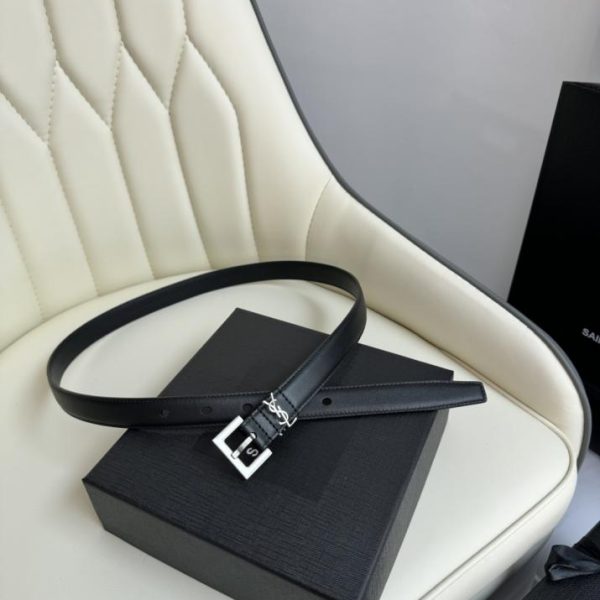 Cintura da donna Saint Laurent larghezza 2,0 cm