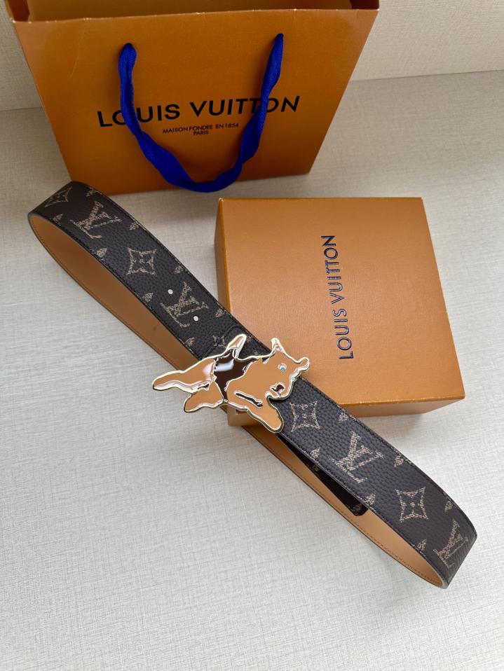 repliche,replica,perfette,siti di,affidabili,migliori siti,dove comprare,1:1,scarpe da ginnastica Cintura double face LOUIS VUITTON Initiales repliche,replica,perfette,siti di,affidabili,migliori siti,dove comprare,1:1,scarpe da ginnastica Cintura double face LOUIS VUITTON Initiales