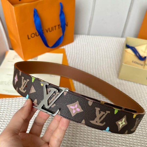 repliche,replica,perfette,siti di,affidabili,migliori siti,dove comprare,1:1,scarpe da ginnastica Nuova cintura LOUIS VUITTON da uomo 4.0