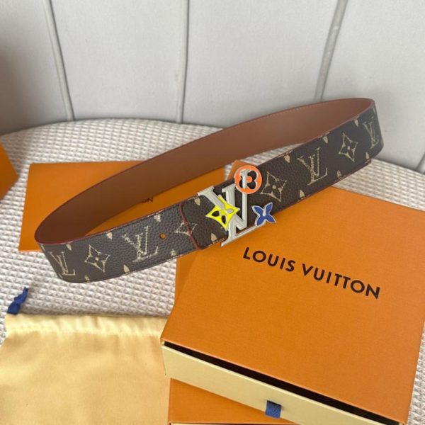 repliche,replica,perfette,siti di,affidabili,migliori siti,dove comprare,1:1,scarpe da ginnastica Cintura LOUIS VUITTON da uomo reversibile