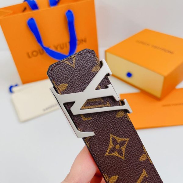 repliche,replica,perfette,siti di,affidabili,migliori siti,dove comprare,1:1,scarpe da ginnastica Cintura classica LOUIS VUITTON larghezza 4.0