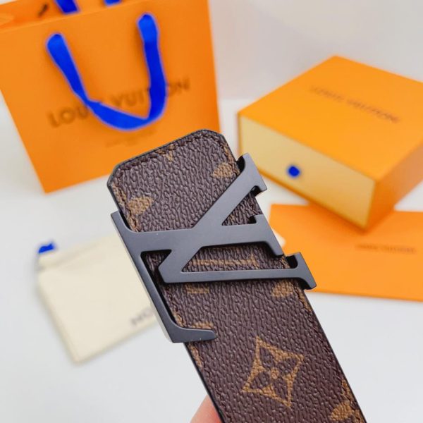 repliche,replica,perfette,siti di,affidabili,migliori siti,dove comprare,1:1,scarpe da ginnastica Cintura classica LOUIS VUITTON larghezza 4.0