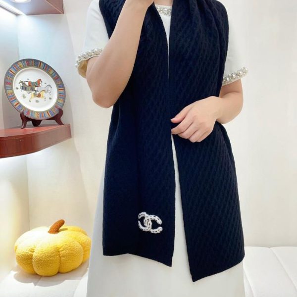 Capi in maglia originali Chanel
