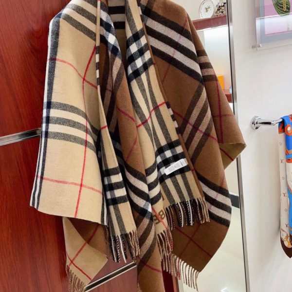 Mantello scialle Burberry