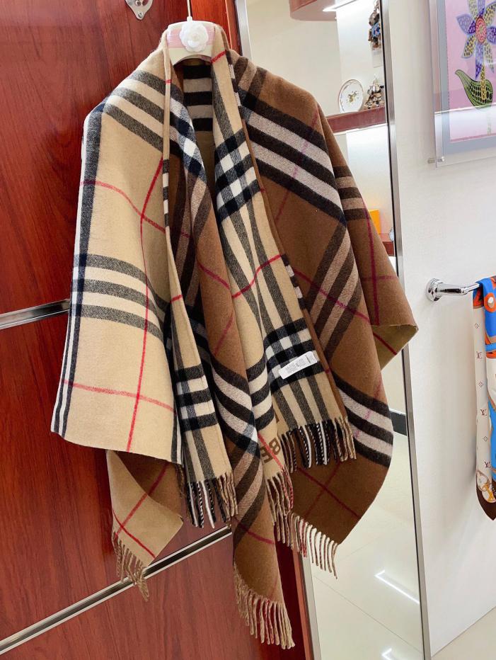 repliche,replica,perfette,siti di,affidabili,migliori siti,dove comprare,1:1,scarpe da ginnastica Mantello scialle Burberry repliche,replica,perfette,siti di,affidabili,migliori siti,dove comprare,1:1,scarpe da ginnastica Mantello scialle Burberry