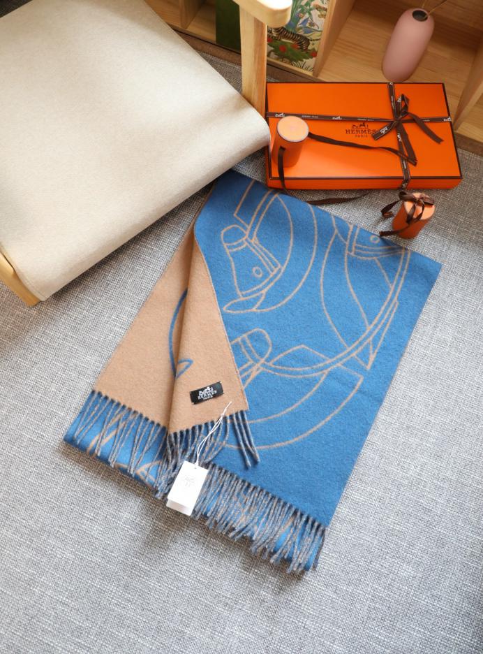 repliche,replica,perfette,siti di,affidabili,migliori siti,dove comprare,1:1,scarpe da ginnastica Scialle Hermes double face con testa di cavallo repliche,replica,perfette,siti di,affidabili,migliori siti,dove comprare,1:1,scarpe da ginnastica Scialle Hermes double face con testa di cavallo
